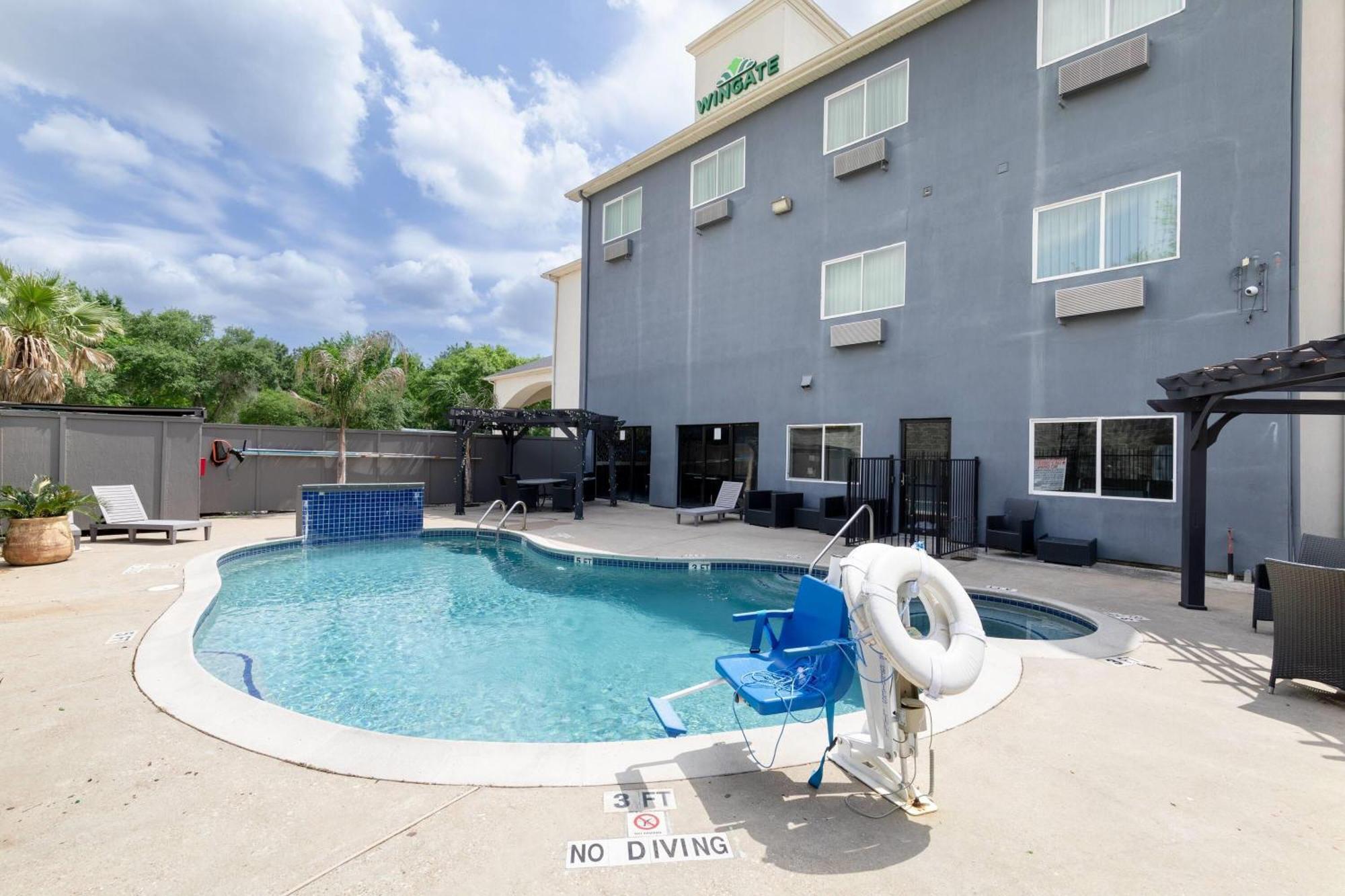 Hotel Wingate By Wyndham Humble/Houston Intercontinental Airport Exterior foto